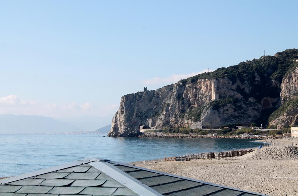 Casa Azzurro Pervinca By Holiday World Finale Ligure Exterior foto